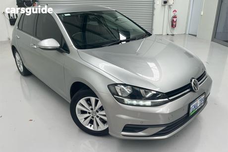 Silver 2017 Volkswagen Golf Hatchback 110 Tsi Trendline