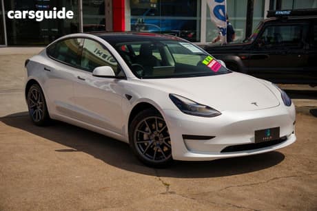 White 2022 Tesla Model 3 Sedan Rear-Wheel Drive