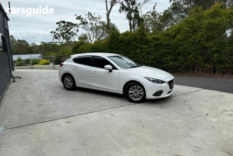 White 2015 Mazda 3 Hatchback Maxx