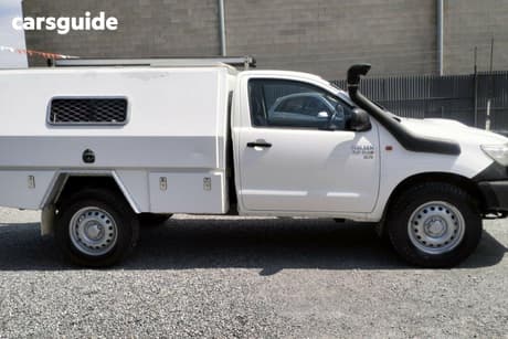 2013 Toyota Hilux Cab Chassis Sr (4X4)