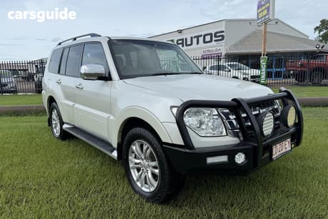 White 2017 Mitsubishi Pajero Wagon Glx Lwb (4X4)
