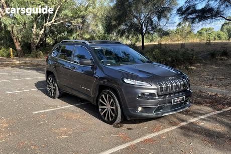 Grey 2017 Jeep Cherokee Wagon Limited (4X4)