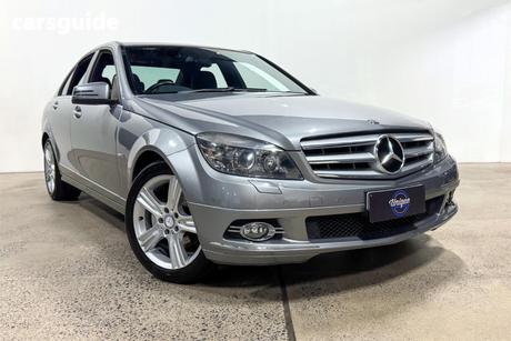 Silver 2009 Mercedes-Benz C200 Sedan Kompressor Avantgarde Se