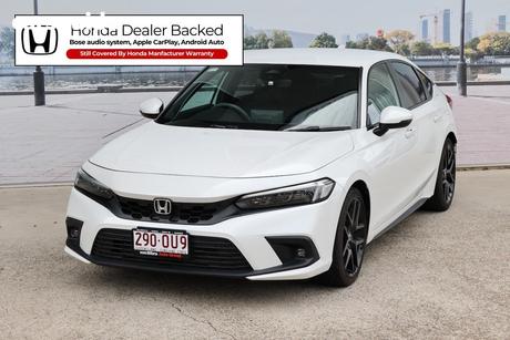 White 2022 Honda Civic Hatchback Vti-Lx