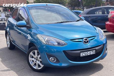 Blue 2014 Mazda 2 Hatchback Maxx Sport