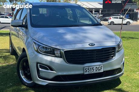 Silver 2019 Kia Carnival Wagon S