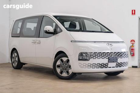 White 2023 Hyundai Staria Wagon Highlander