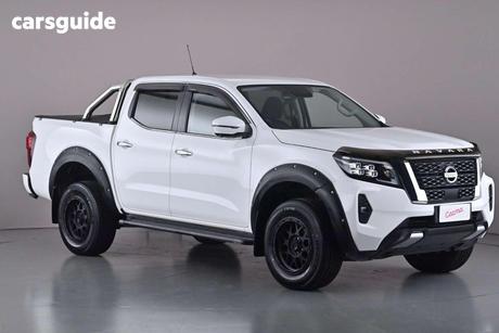 White 2021 Nissan Navara Dual Cab Pick-up St (4X4)