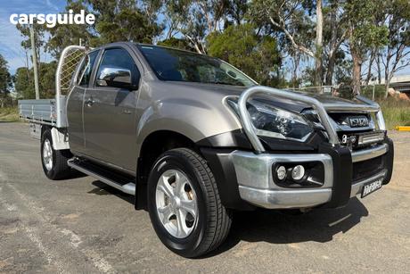 Beige 2017 Isuzu D-MAX Space Cab Utility Ls-U Hi-Ride (4X4)