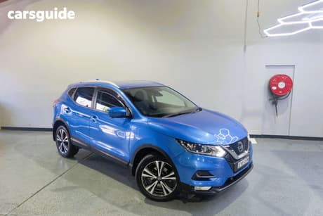 Blue 2019 Nissan Qashqai Wagon St-L