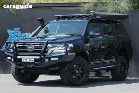 Blue 2016 Toyota Landcruiser Wagon Sahara (4X4)