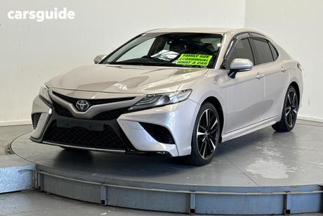 Beige 2018 Toyota Camry Sedan Sx