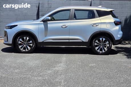 Silver 2026 Chery Tiggo 4 Wagon Ultimate