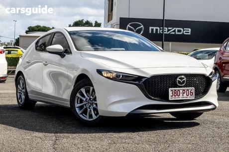 White 2025 Mazda 3 Hatchback G20 Pure
