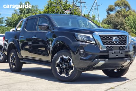 Black 2025 Nissan Navara Dual Cab Pick-up St (4X4)