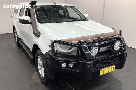 White 2020 Isuzu D-MAX Crew Cab Utility Ls-M (4X4)