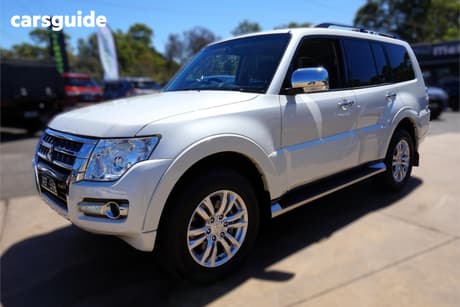 White 2017 Mitsubishi Pajero Wagon Glx Lwb (4X4)