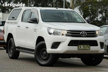 White 2016 Toyota Hilux Dual Cab Utility Sr5 (4X4)