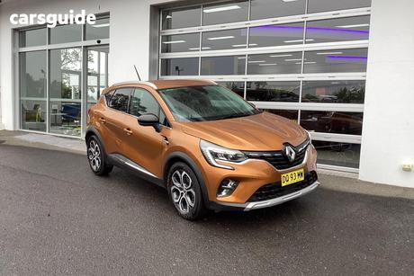 Orange 2021 Renault Captur Wagon Intens