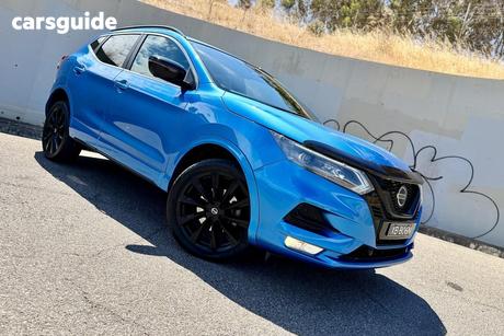 Blue 2020 Nissan Qashqai Wagon Midnight Edition