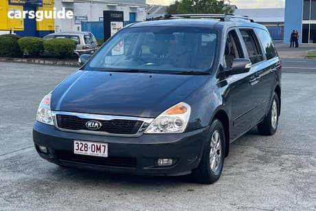 Black 2013 Kia Grand Carnival Wagon Si