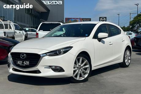 White 2017 Mazda 3 Hatchback Sp25 Gt