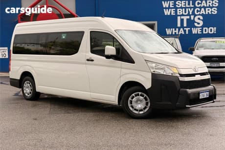 White 2019 Toyota HiAce Bus Commuter (12 Seats)