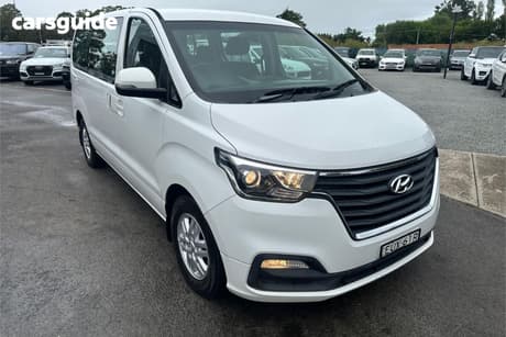 White 2019 Hyundai Imax Wagon Active