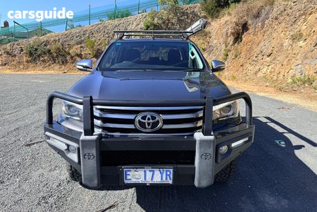Grey 2016 Toyota Hilux Dual Cab Utility Sr5 (4X4)