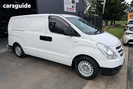 White 2016 Hyundai Iload Van