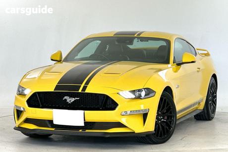 Yellow 2018 Ford Mustang Coupe Fastback Gt 5.0 V8
