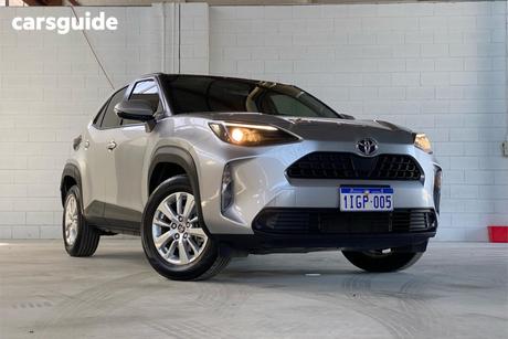 Silver 2022 Toyota Yaris Cross Wagon Gx