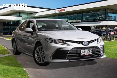 Silver 2021 Toyota Camry Sedan Ascent