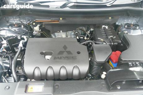 Grey 2018 Mitsubishi Outlander Wagon Ls 7 Seat (2Wd)