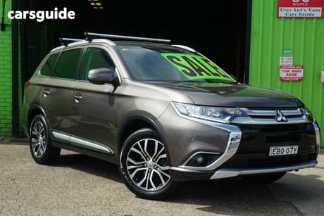 Brown 2017 Mitsubishi Outlander Wagon Ls Safety Pack (4X4) 5 Seats