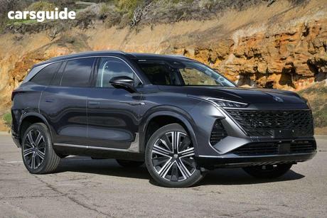 Grey 2025 MG Qs Wagon Essence Awd