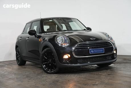Black 2018 Mini Cooper Hatchback 5D Hatch