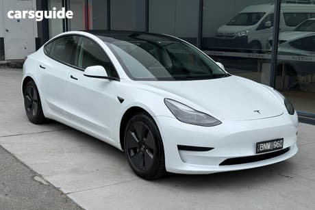 White 2021 Tesla Model 3 Sedan Standard Range Plus Rwd