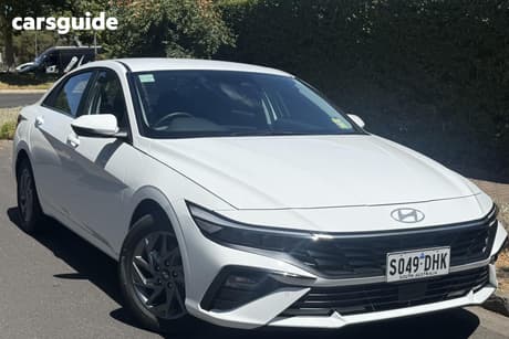 White 2025 Hyundai I30 Sedan Hev 1.6P Dct