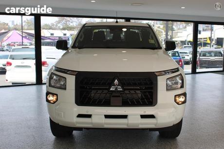 White 2025 Mitsubishi Triton Double Cab Pick Up Glx-R (4X4)