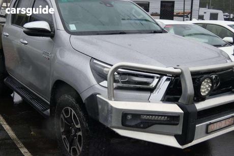 Silver 2020 Toyota Hilux Double Cab Pick Up Sr5 (4X4)