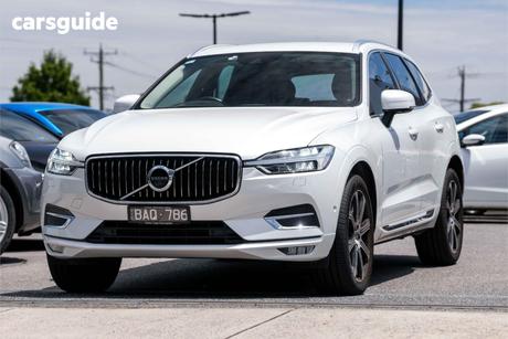 White 2018 Volvo XC60 Wagon D4 Inscription