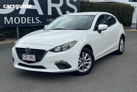 White 2015 Mazda 3 Hatchback Neo