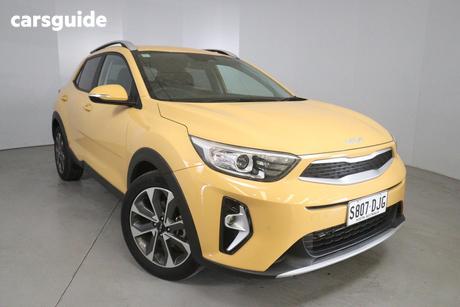 Yellow 2024 Kia Stonic Wagon Sport
