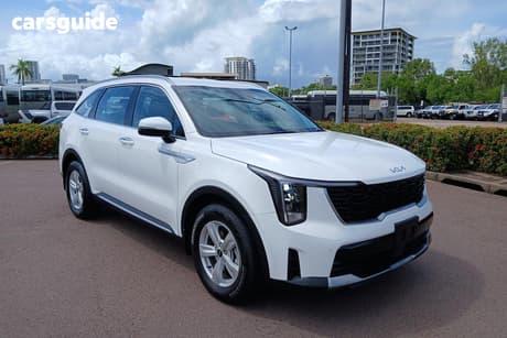 White 2023 Kia Sorento Wagon S 7 Seat