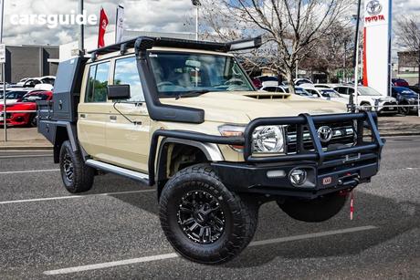 Gold 2021 Toyota Landcruiser Double Cab Chassis Gxl 70Th Anniversary Spec Edt