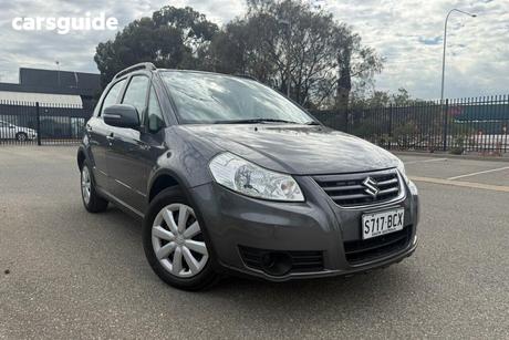 Grey 2013 Suzuki SX4 Hatchback Crossover Navigator