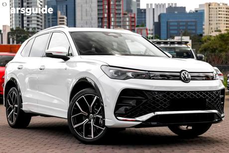 White 2025 Volkswagen Tiguan Wagon 195Tsi R-Line