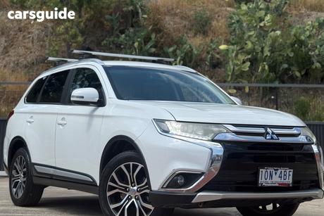 White 2017 Mitsubishi Outlander Wagon Ls Safety Pack (4X4) 5 Seats