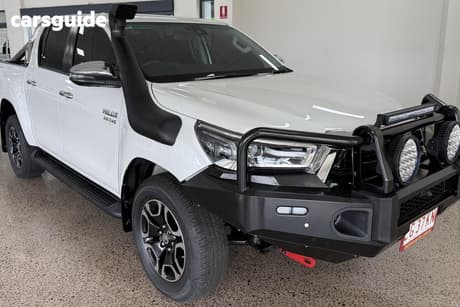 White 2023 Toyota Hilux Double Cab Pick Up Sr5 + Premium Interior (4X4)